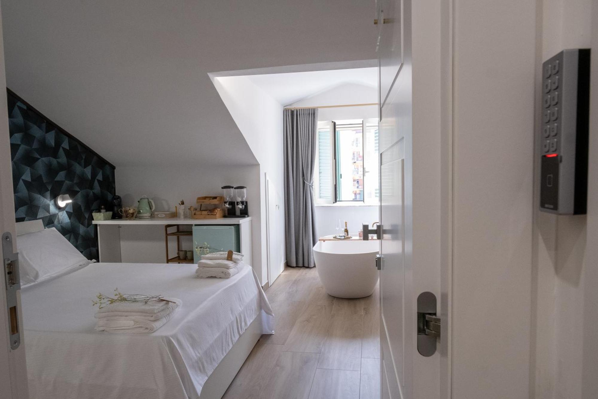 Coraline Deluxe Rooms Castellammare di Stabia Dış mekan fotoğraf
